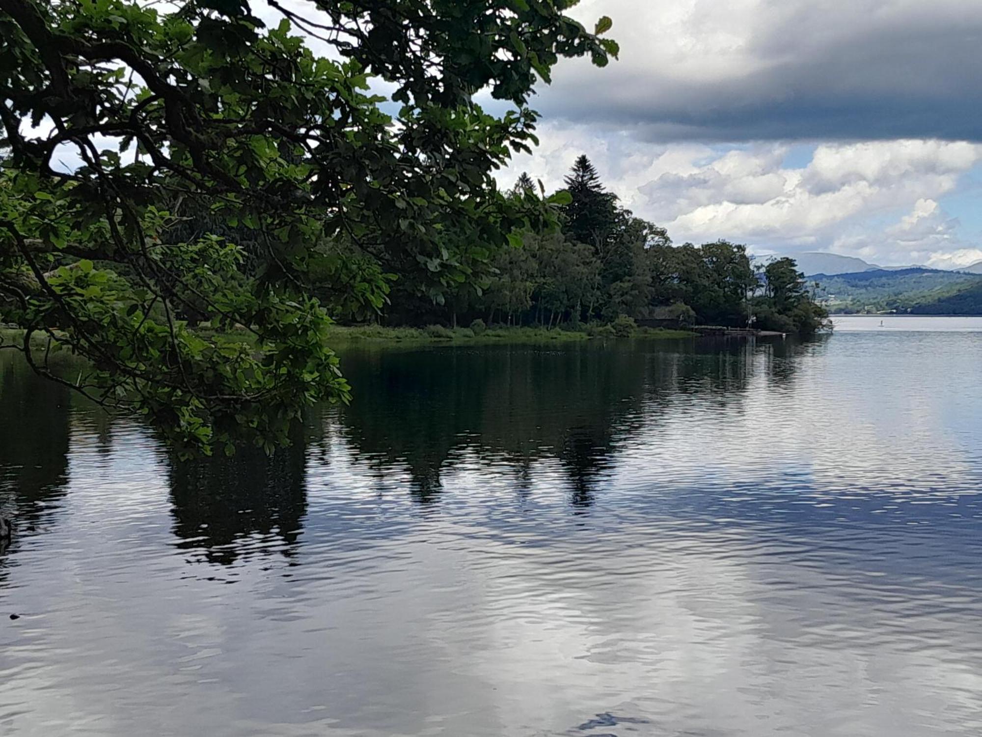 Ye Old'E Man Lake District Grange-Over-Sands Bagian luar foto